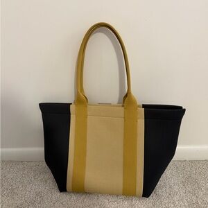 Rothy’s the lightweight tote bag